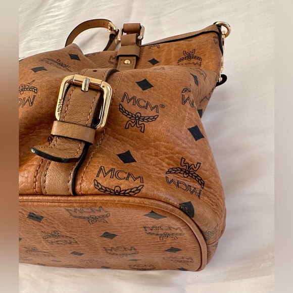 𝙈𝘾𝙈 𝙑𝙞𝙨𝙚𝙩𝙤𝙨 𝙎𝙩𝙪𝙙𝙙𝙚𝙙 𝙈𝙚𝙙𝙞𝙪𝙢 𝙀𝙨𝙨𝙚𝙣𝙩𝙞𝙖𝙡𝙨 - Picture 16 of 16